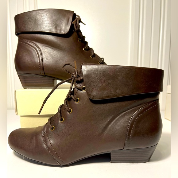 Kim Rogers Brown lace-Up Booties Size 8.5 - Picture 1 of 7